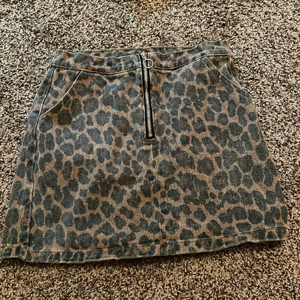 chettah print skirt